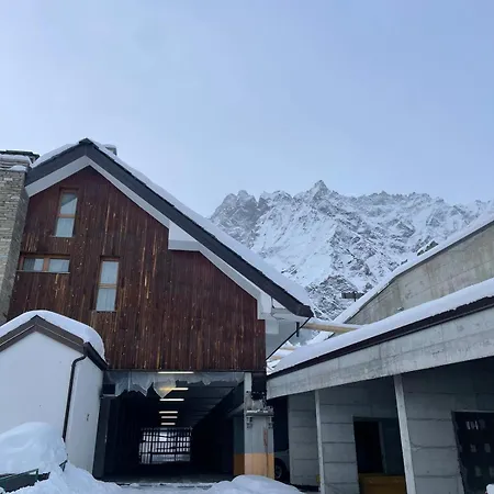In Cervinia Due *